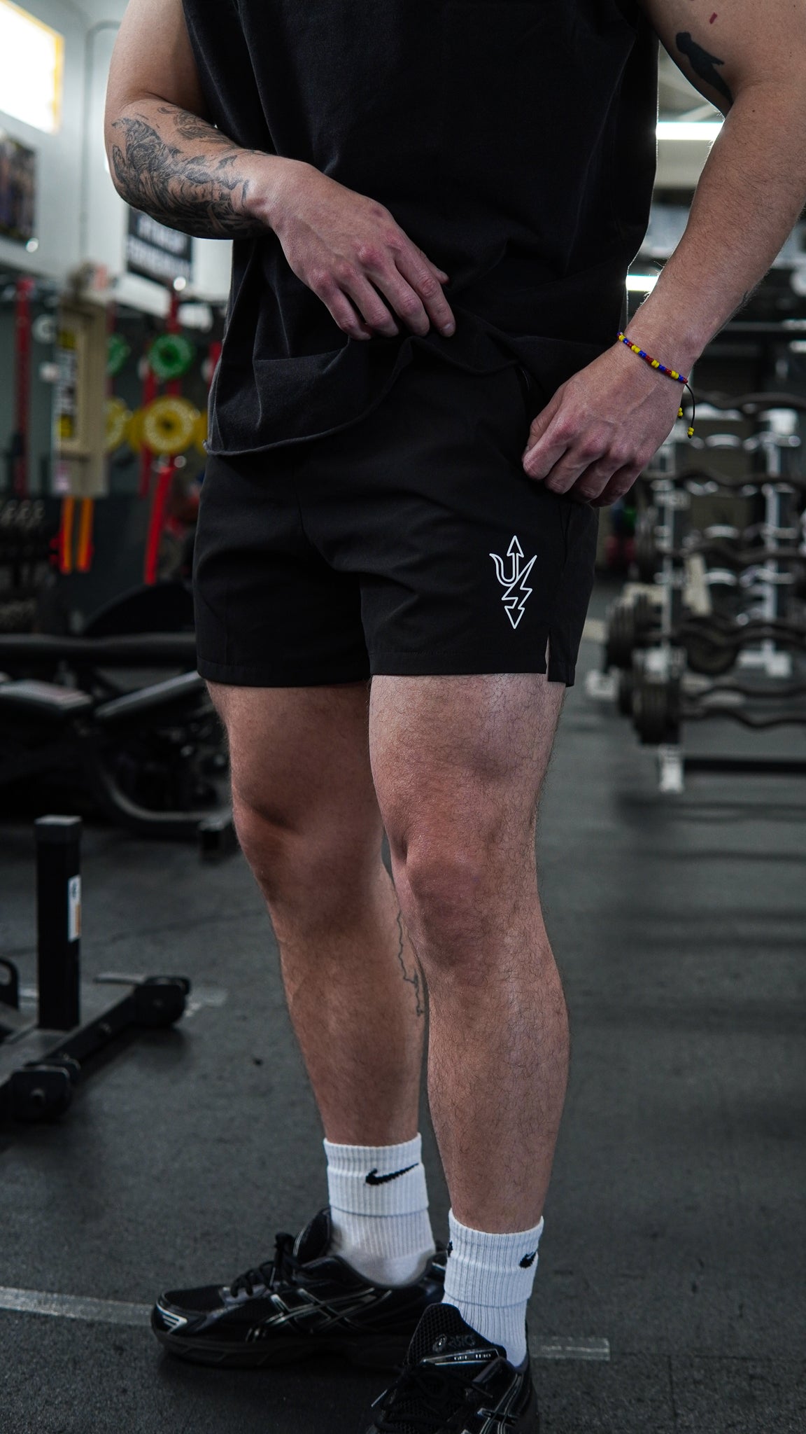 Black Essential Short